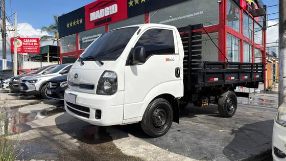 KIA BONGO 2.5 K-2500 4X2 CS TURBO DIESEL 2P MANUAL